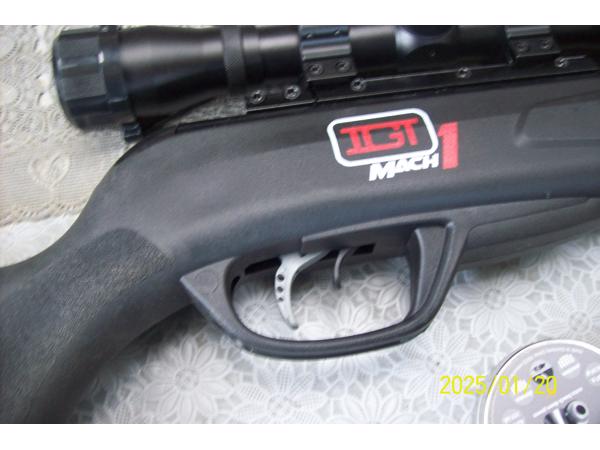 luchtbuks knikloop gamo  black bull mach  1